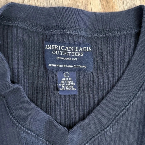 Vintage American Eagle V-Neck Sweater - Picture 4 of 7